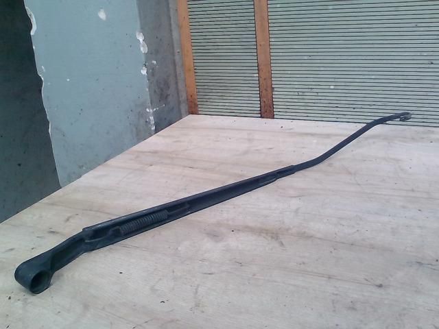 bontott HYUNDAI GETZ Jobb első Ablaktörlő Kar