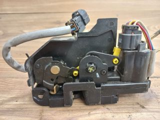 bontott HYUNDAI GETZ Jobb első Ajtózár