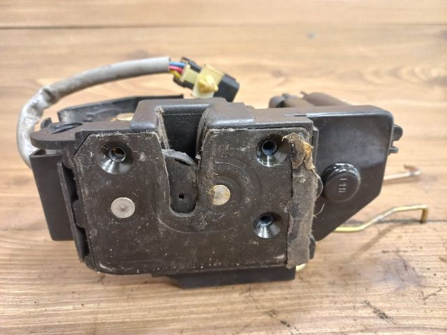 bontott HYUNDAI GETZ Jobb első Ajtózár