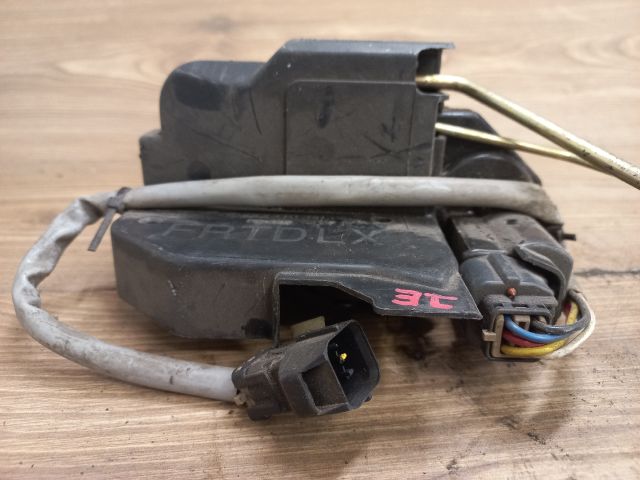 bontott HYUNDAI GETZ Jobb első Ajtózár