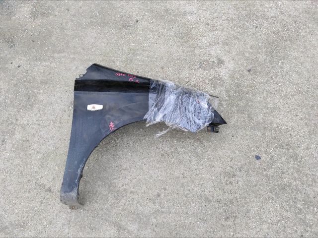 bontott HYUNDAI GETZ Jobb első Sárvédő