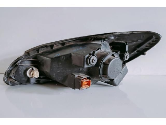 bontott HYUNDAI GETZ Jobb Fényszóró