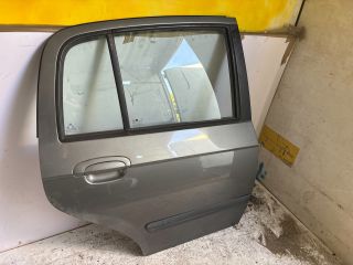 bontott HYUNDAI GETZ Jobb hátsó Ajtó (Részeivel)