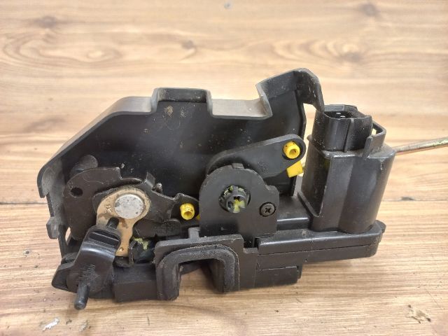 bontott HYUNDAI GETZ Jobb hátsó Ajtózár