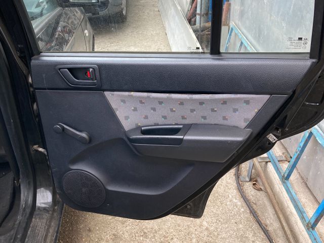 bontott HYUNDAI GETZ Jobb hátsó Hangszóró Burkolat