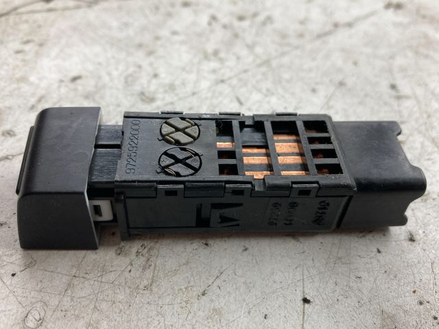 bontott HYUNDAI GETZ Klíma Kapcsoló