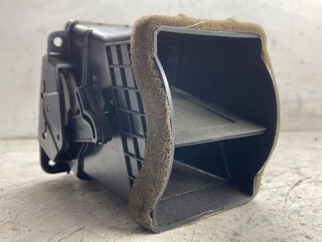 bontott HYUNDAI GETZ Középső Jobb Szellőző