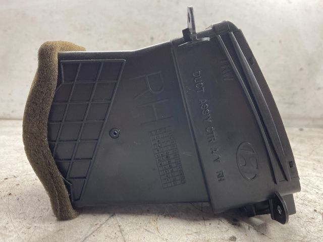 bontott HYUNDAI GETZ Középső Jobb Szellőző