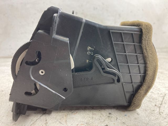 bontott HYUNDAI GETZ Középső Jobb Szellőző