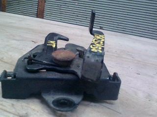 bontott HYUNDAI GETZ Motorháztető Zárszerkezet