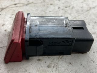 bontott HYUNDAI GETZ Vészvillogó Kapcsoló