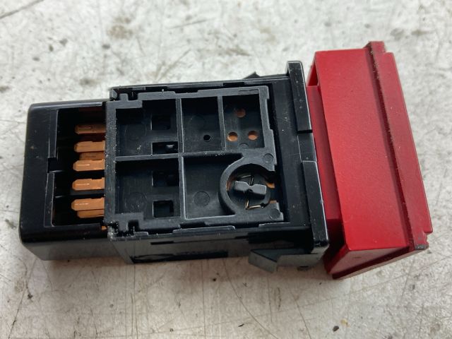 bontott HYUNDAI GETZ Vészvillogó Kapcsoló