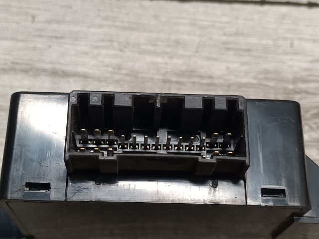 bontott HYUNDAI GRANDEUR Elektronika (Magában)