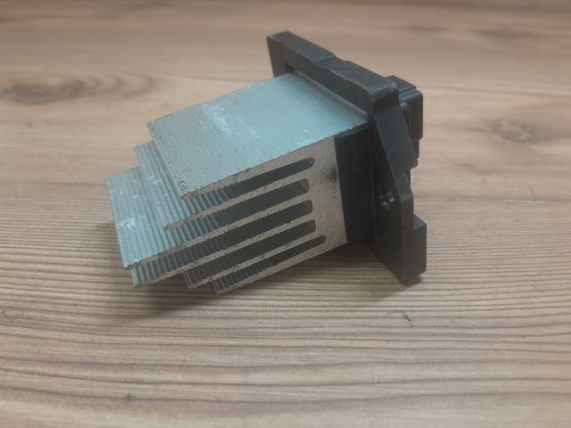 bontott HYUNDAI GRANDEUR Előtét Ellenállás Fűtőmotor