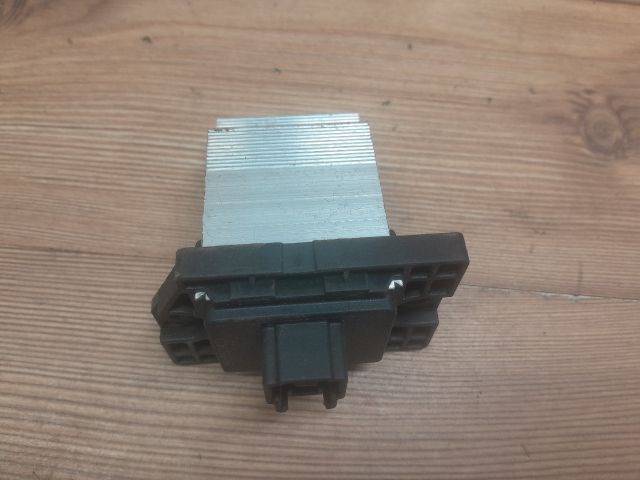 bontott HYUNDAI GRANDEUR Előtét Ellenállás Fűtőmotor