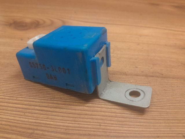 bontott HYUNDAI GRANDEUR Tolatóradar Hangszóró