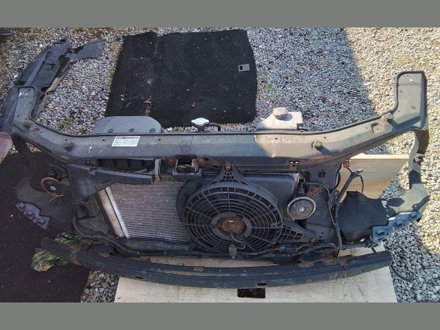 bontott HYUNDAI H-1 Komplett Homlokfal (Részeivel)