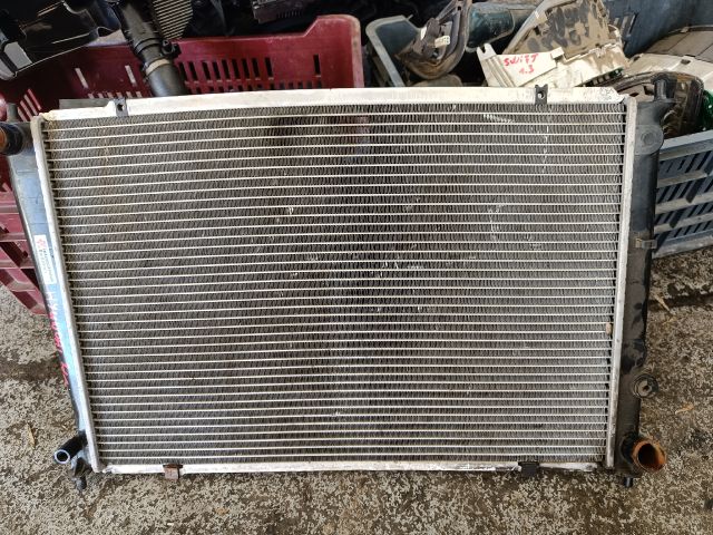 bontott HYUNDAI H-1 Vízhűtő Radiátor (Nem klímás)