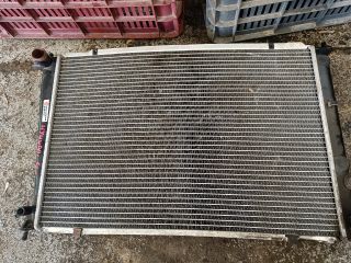 bontott HYUNDAI H-1 Vízhűtő Radiátor (Nem klímás)