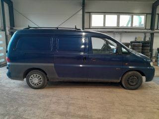 bontott HYUNDAI H-1 Biztosítéktábla Motortér