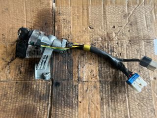 bontott HYUNDAI H-1 Gyújtáskapcsoló