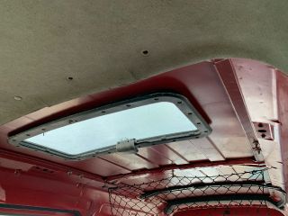 bontott HYUNDAI H-1 Bal első Csonkállvány Kerékaggyal