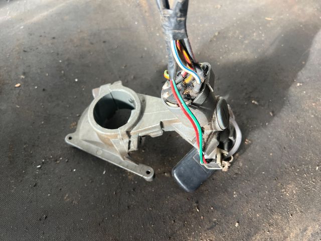 bontott HYUNDAI H-1 Gyújtáskapcsoló