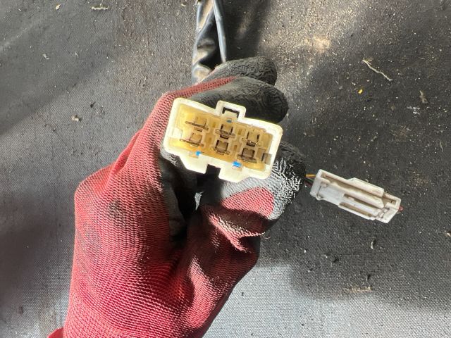 bontott HYUNDAI H-1 Gyújtáskapcsoló