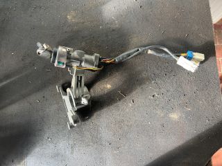 bontott HYUNDAI H-1 Gyújtáskapcsoló