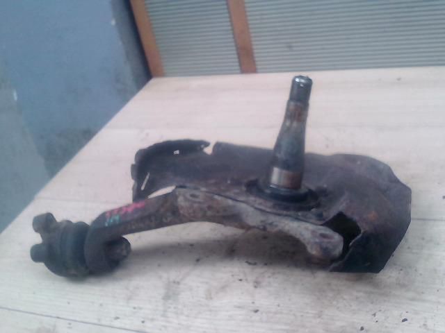 bontott HYUNDAI H-1 Jobb első Csonkállvány Kerékaggyal