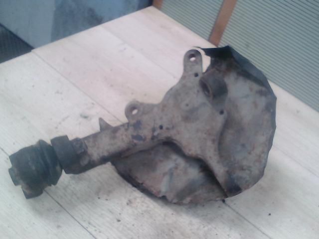 bontott HYUNDAI H-1 Jobb első Csonkállvány Kerékaggyal