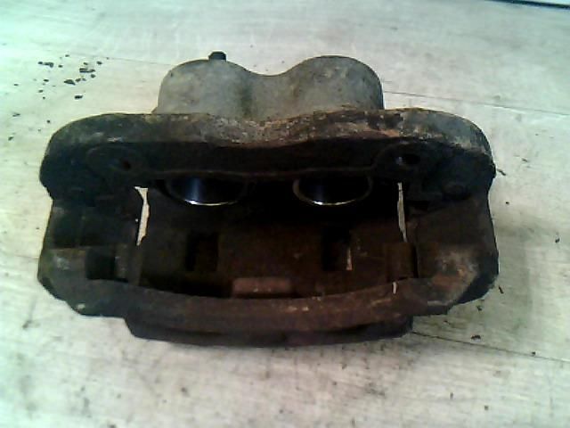 bontott HYUNDAI H-1 Jobb első Féknyereg Munkahengerrel