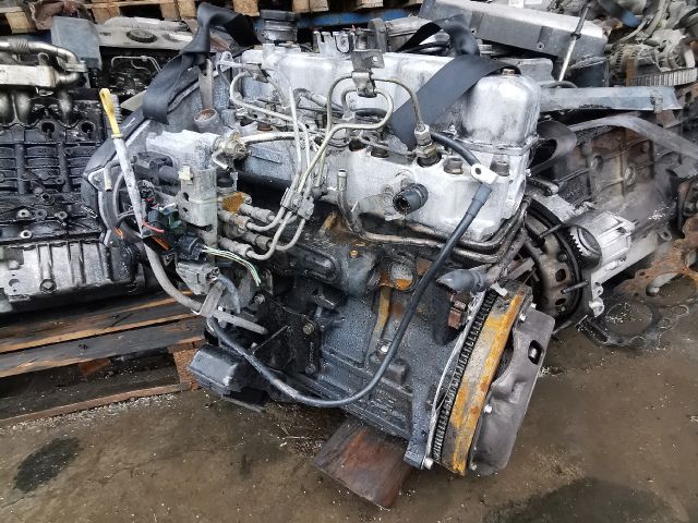 bontott HYUNDAI H-1 Komplett Motor (Segédberendezésekkel)