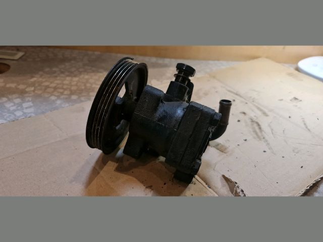 bontott HYUNDAI H-1 Kormányszervó Motor (Hidraulikus)