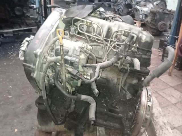 bontott HYUNDAI H-1 Motor (Fűzött blokk hengerfejjel)