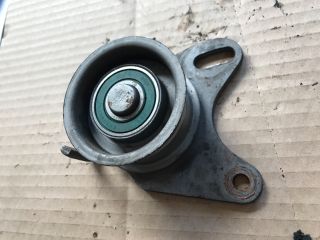 bontott HYUNDAI H-1 Szíjfeszítő Görgő