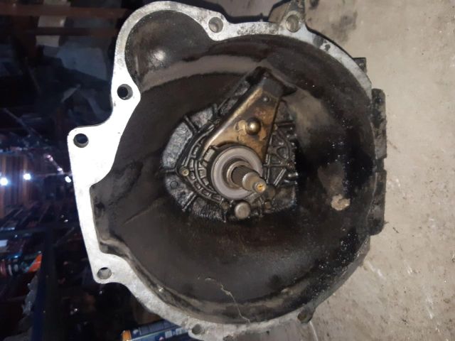 bontott HYUNDAI H-1 Váltó (Mechanikus)