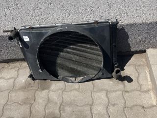 bontott HYUNDAI H-1 Vízhűtő Radiátor (Nem klímás)