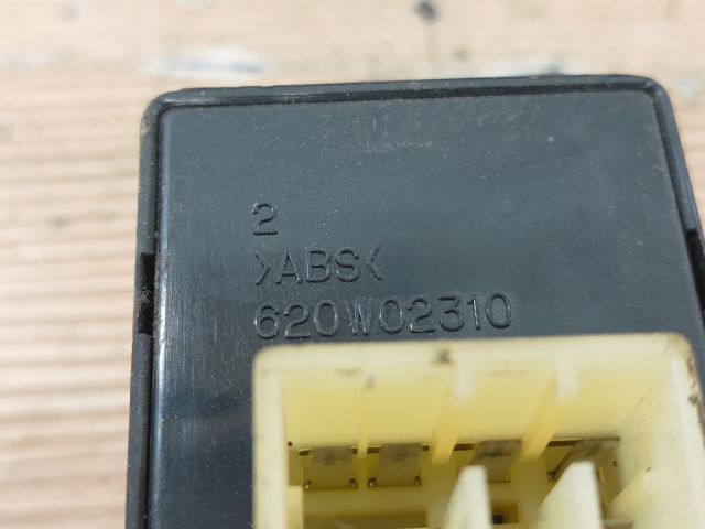 bontott HYUNDAI H-1 Ablakemelő és Tükör Kapcsoló