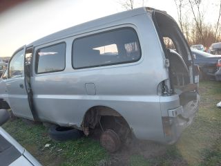 bontott HYUNDAI H-1 Bal Csomagtérajtó (Részeivel)