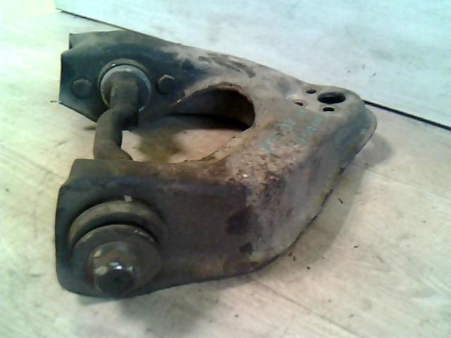 bontott HYUNDAI H-1 Bal első Felső Első Lengőkar