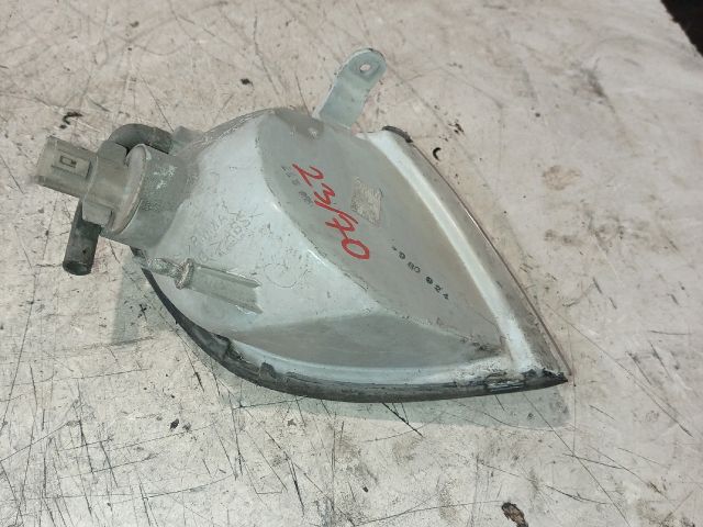 bontott HYUNDAI H-1 Bal első Irányjelző