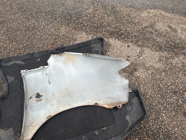 bontott HYUNDAI H-1 Bal első Sárvédő