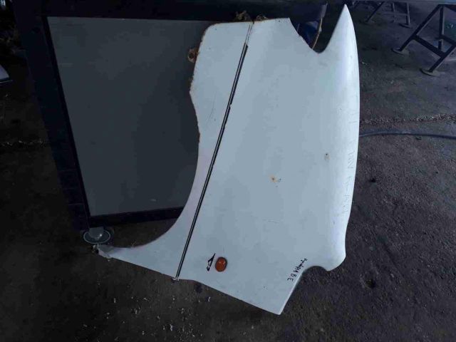 bontott HYUNDAI H-1 Bal első Sárvédő