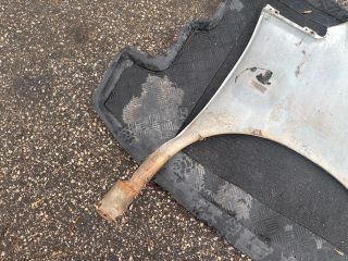 bontott HYUNDAI H-1 Bal első Sárvédő