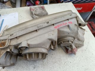 bontott HYUNDAI H-1 Bal Fényszóró