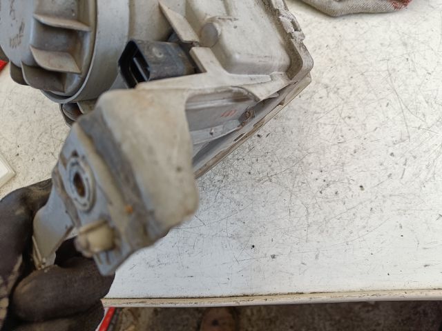 bontott HYUNDAI H-1 Bal Fényszóró