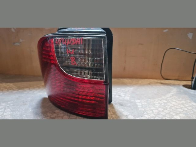bontott HYUNDAI H-1 Bal Hátsó Lámpa