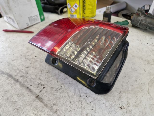 bontott HYUNDAI H-1 Bal Hátsó Lámpa