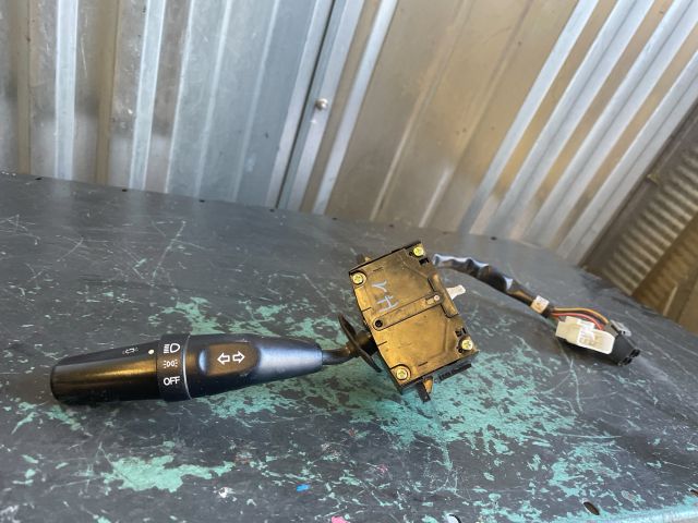 bontott HYUNDAI H-1 Bal Kormánykapcsoló Irányjelző